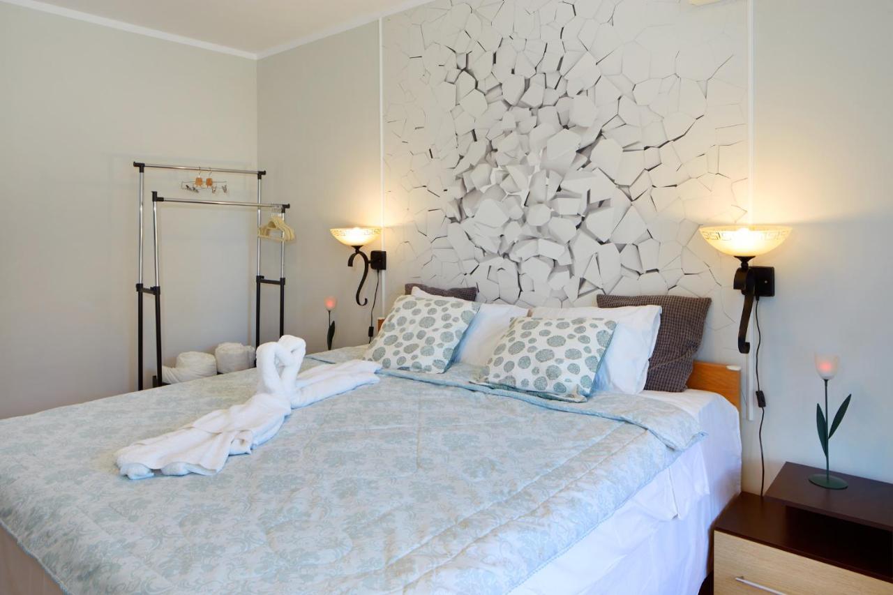 For Rent In Sunny Beach/ *